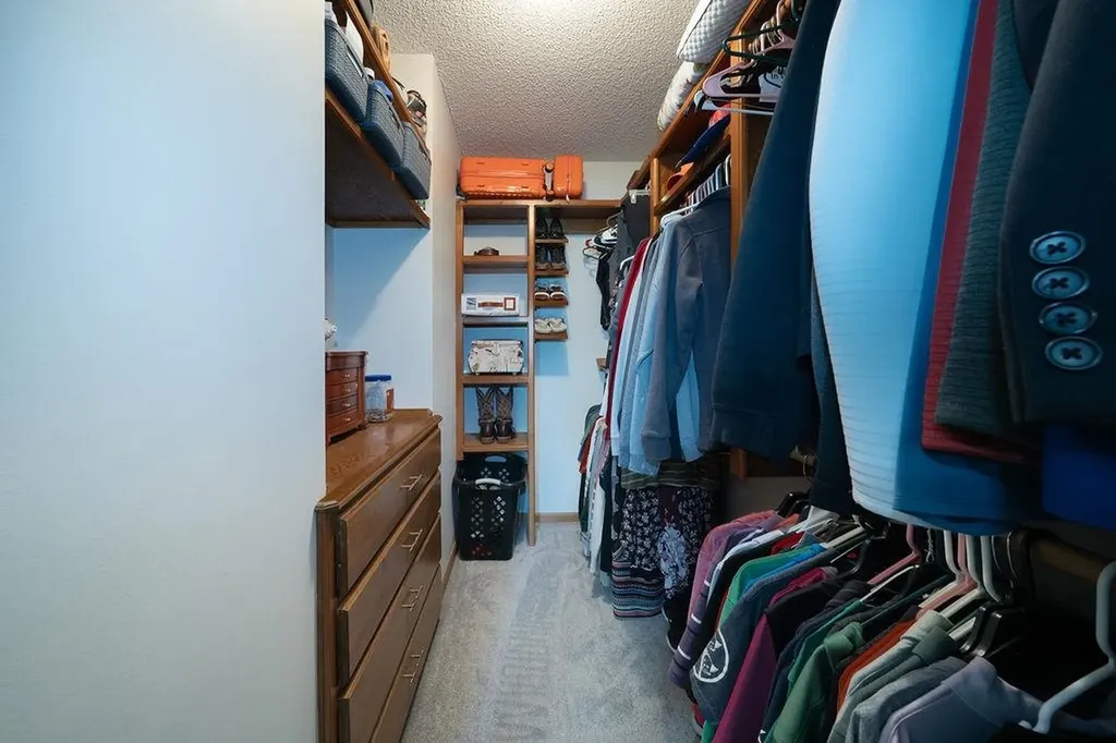 601 E Dover Drive Valley Center KS 67147