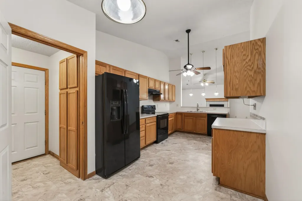1938 N Burns Wichita KS 67203