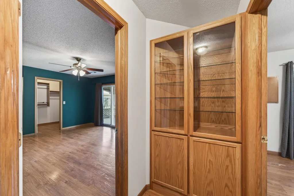 1938 N Burns Wichita KS 67203