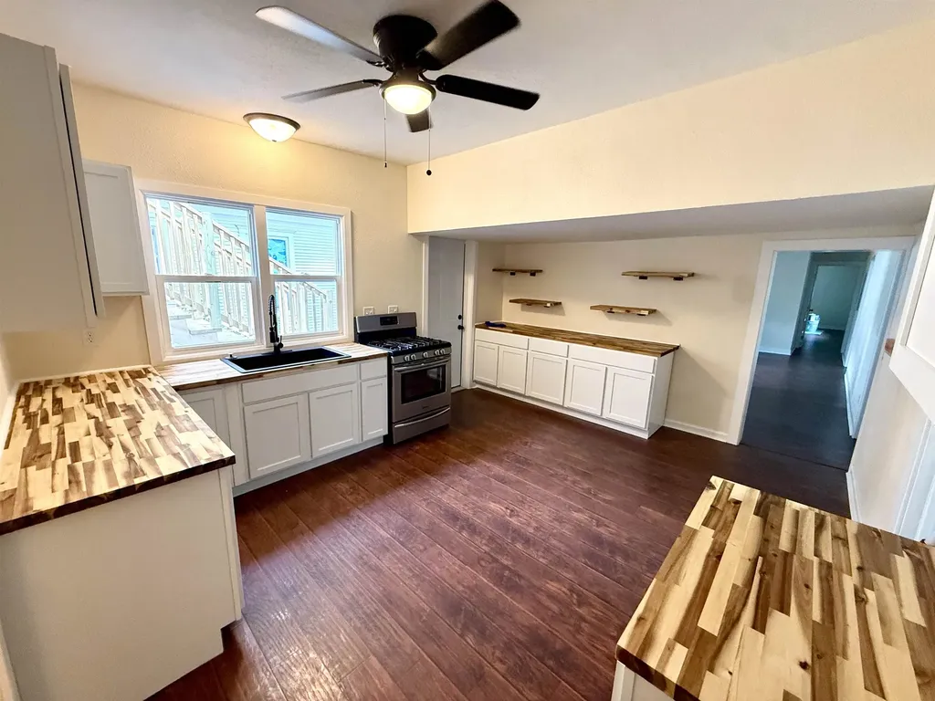 1239 S Main Street Wichita KS 67213
