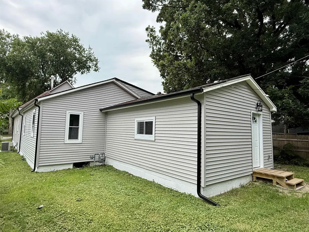 1239 S Main Street Wichita KS 67213