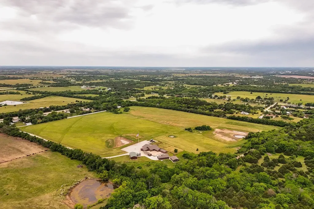 3496 SW 100th Augusta KS 67010