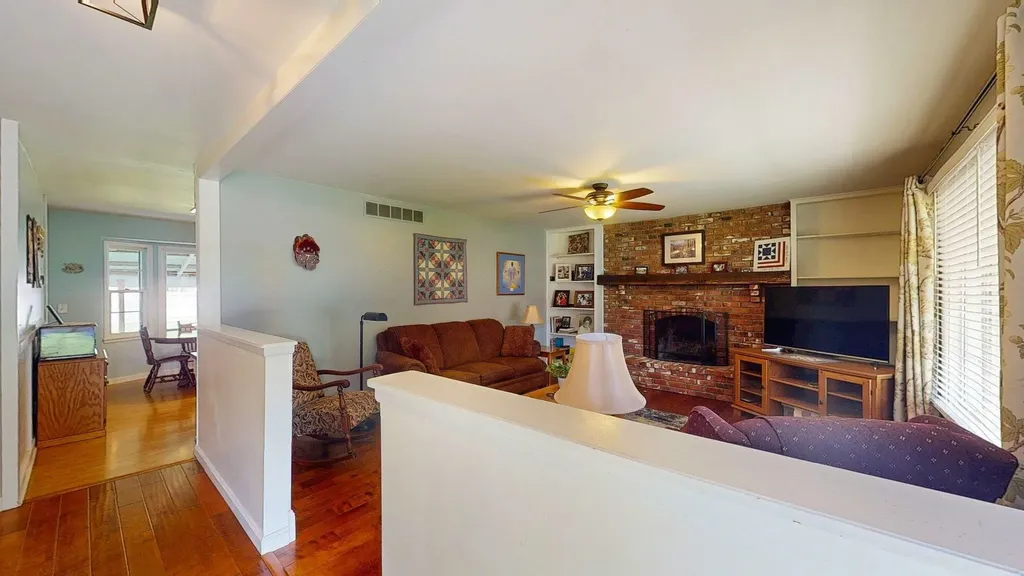 1357 N Valleyview Street Wichita KS 67212