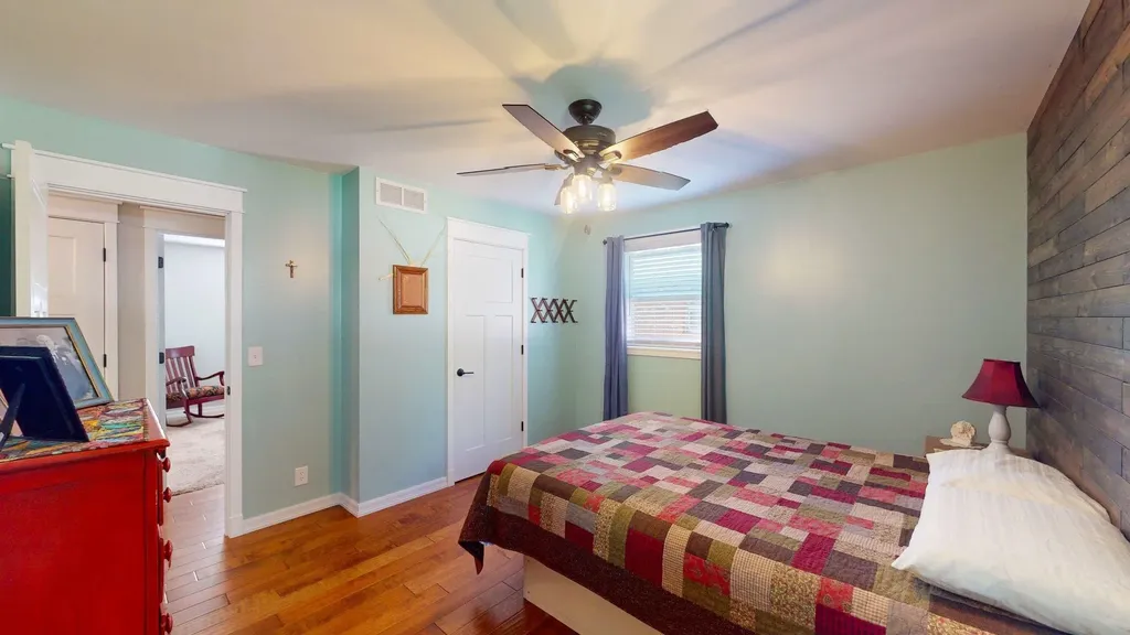 1357 N Valleyview Street Wichita KS 67212