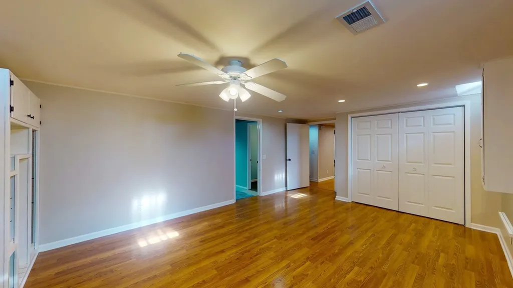 1357 N Valleyview Street Wichita KS 67212