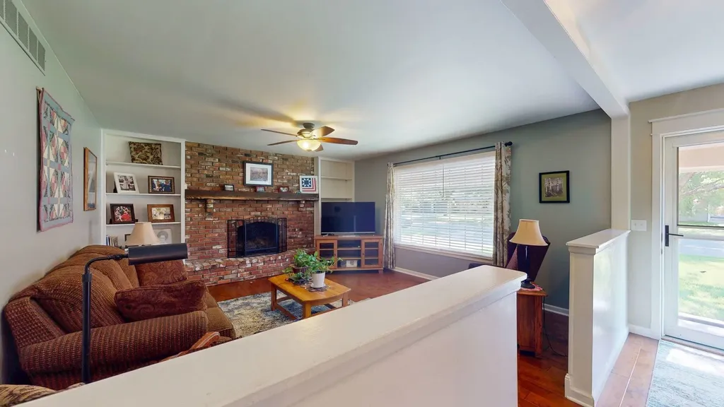 1357 N Valleyview Street Wichita KS 67212