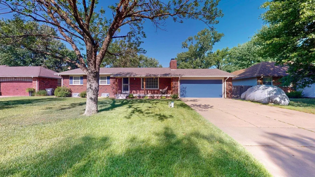 1357 N Valleyview Street Wichita KS 67212