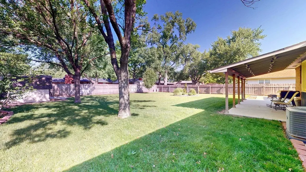 1357 N Valleyview Street Wichita KS 67212