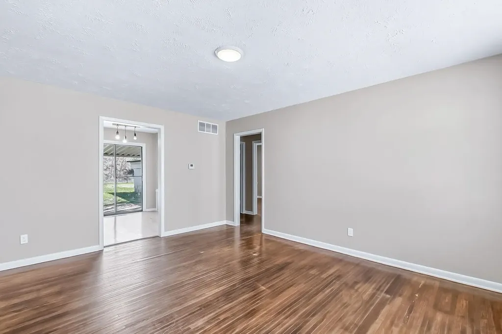 230 Turkle Haysville KS 67060