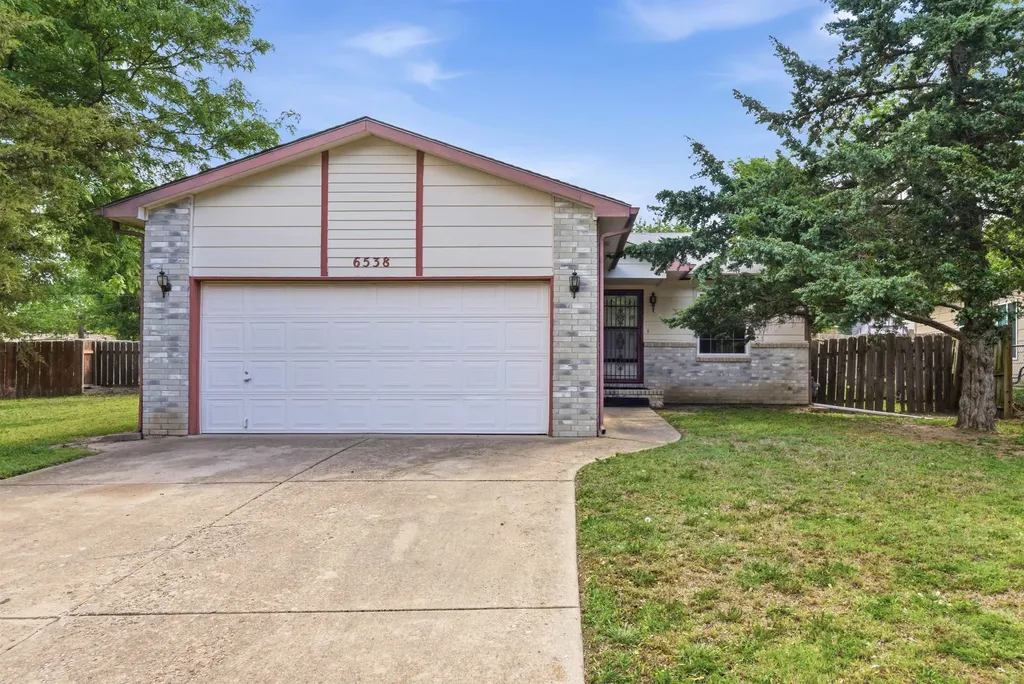 6538 N Longmont Street Park City KS 67219