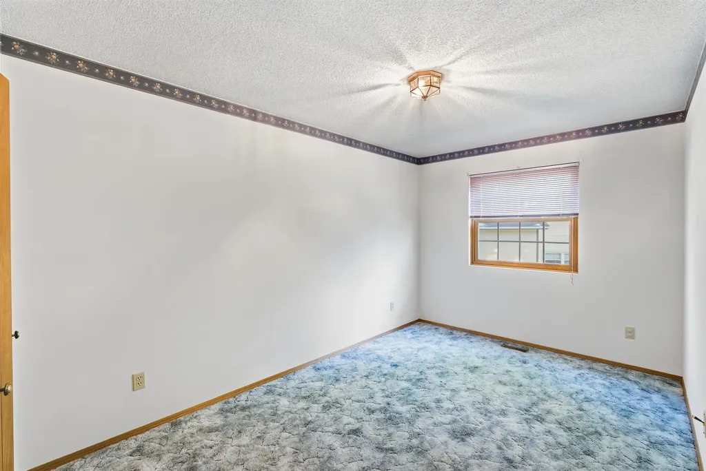 6538 N Longmont Street Park City KS 67219