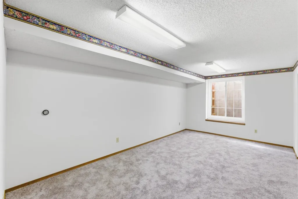 6538 N Longmont Street Park City KS 67219