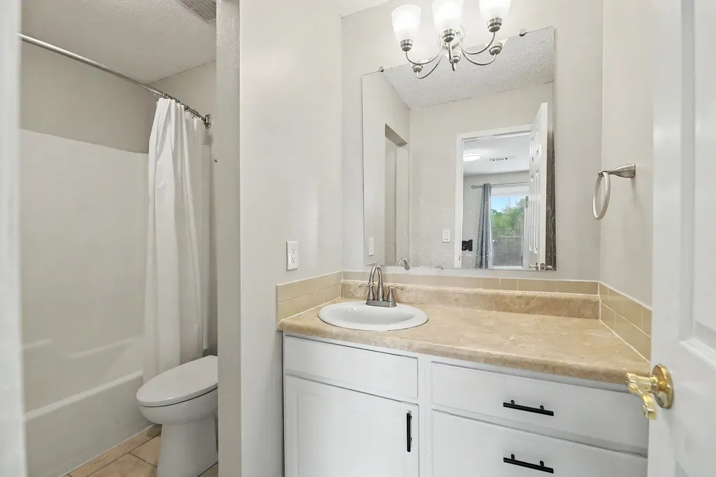 16 Chisholm Creek Wichita KS 67226