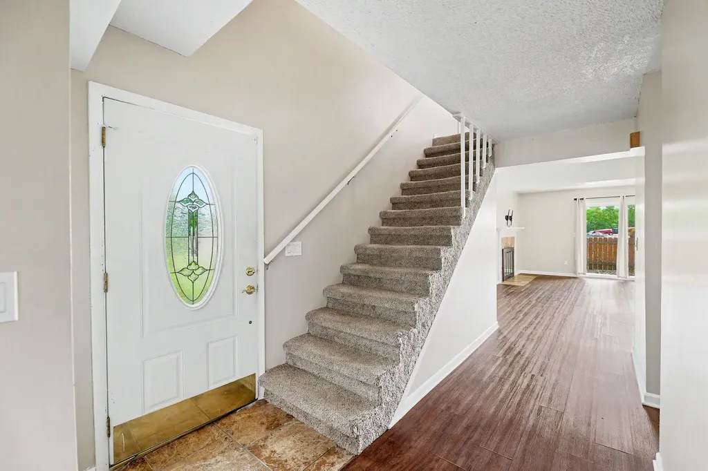16 Chisholm Creek Wichita KS 67226
