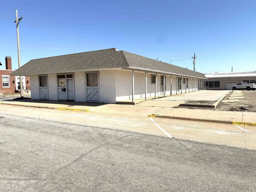 123 N Bluff Anthony KS 67002