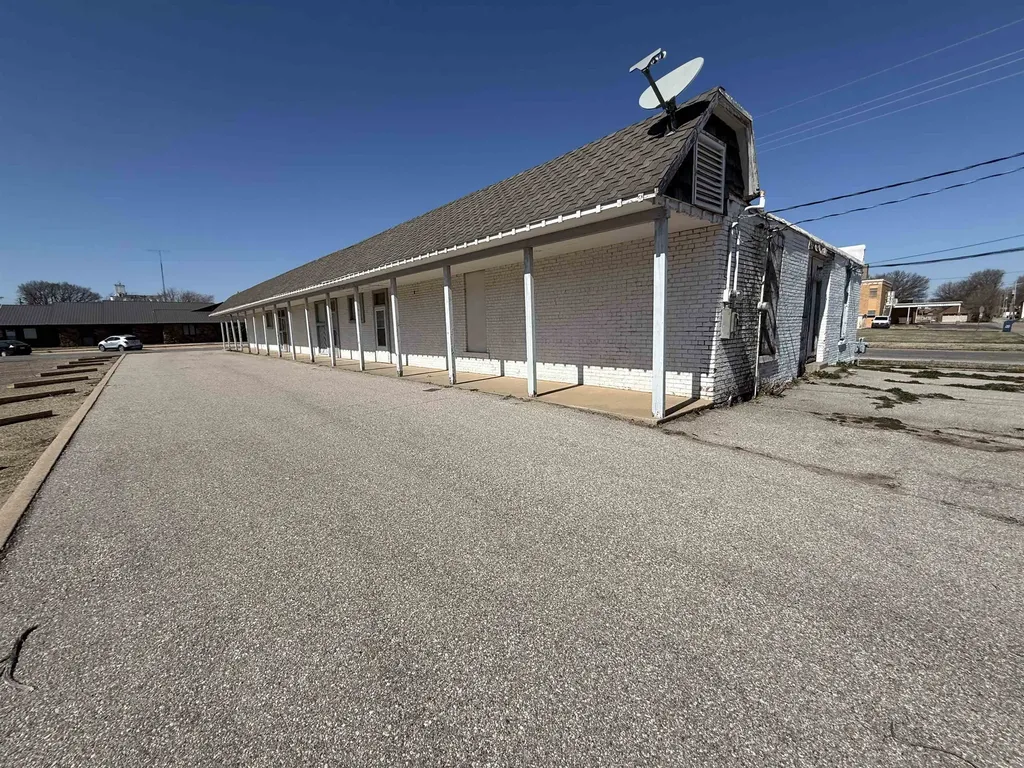 123 N Bluff Anthony KS 67002