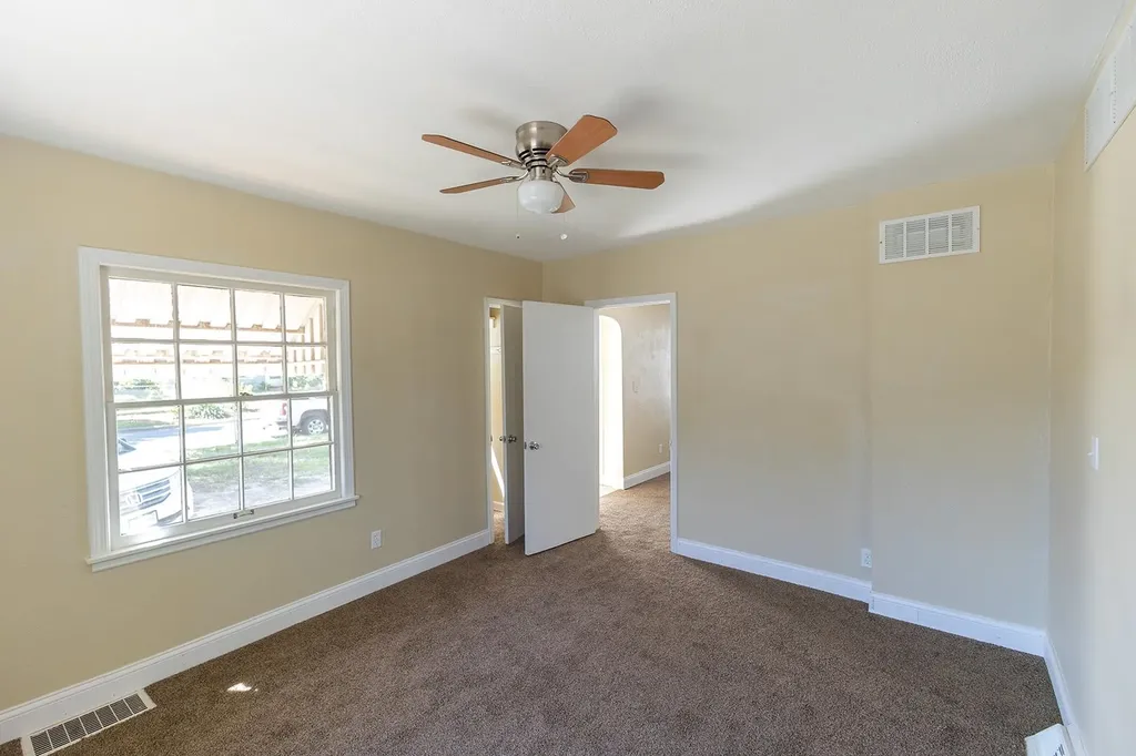 1952 S Emporia Avenue Wichita KS 67211
