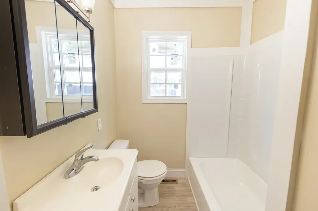 1952 S Emporia Avenue Wichita KS 67211
