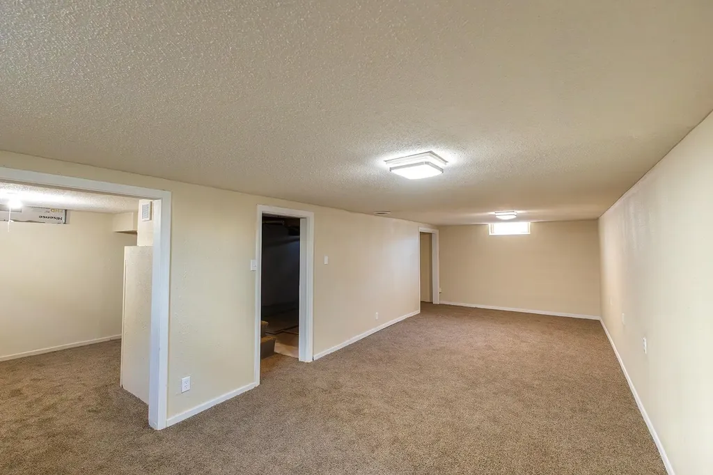 1952 S Emporia Avenue Wichita KS 67211