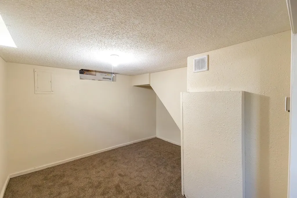 1952 S Emporia Avenue Wichita KS 67211