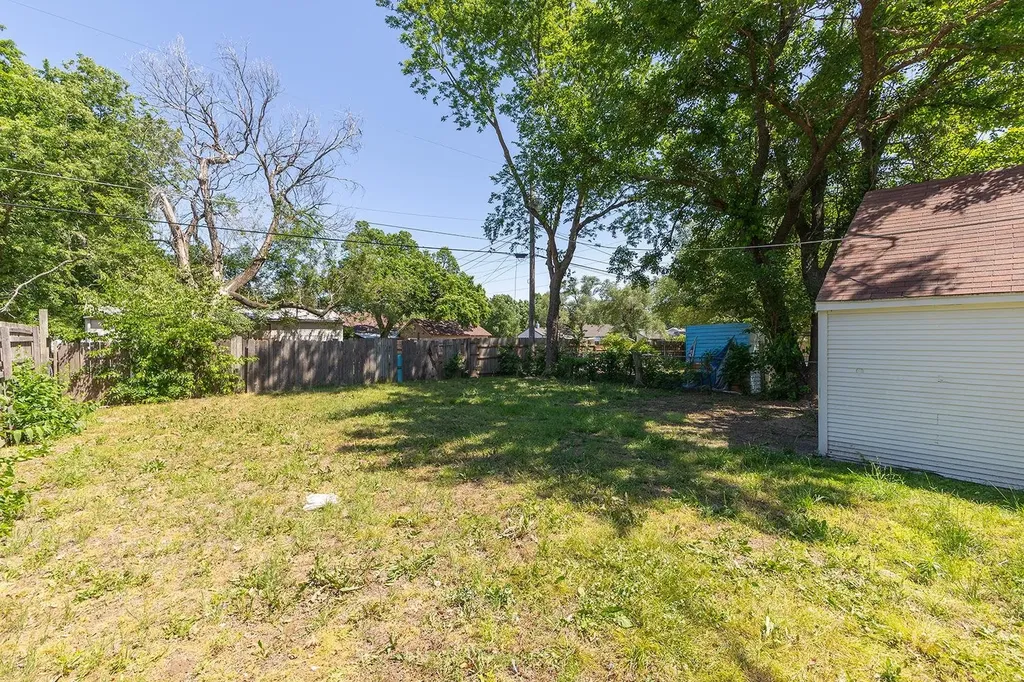 1952 S Emporia Avenue Wichita KS 67211