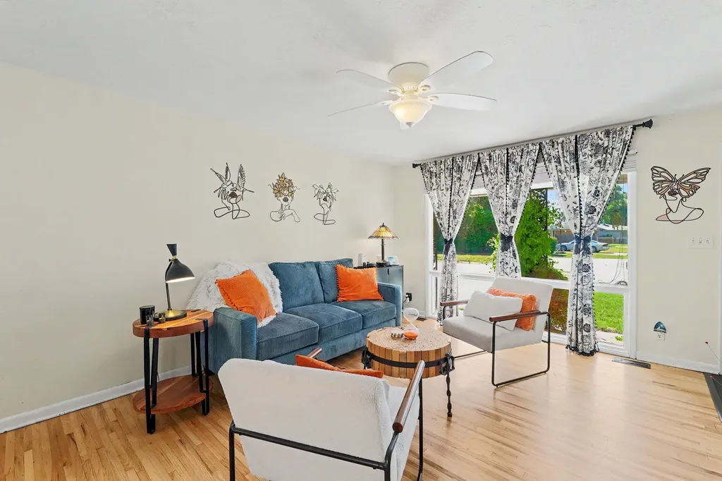 427 Ivah Haysville KS 67060