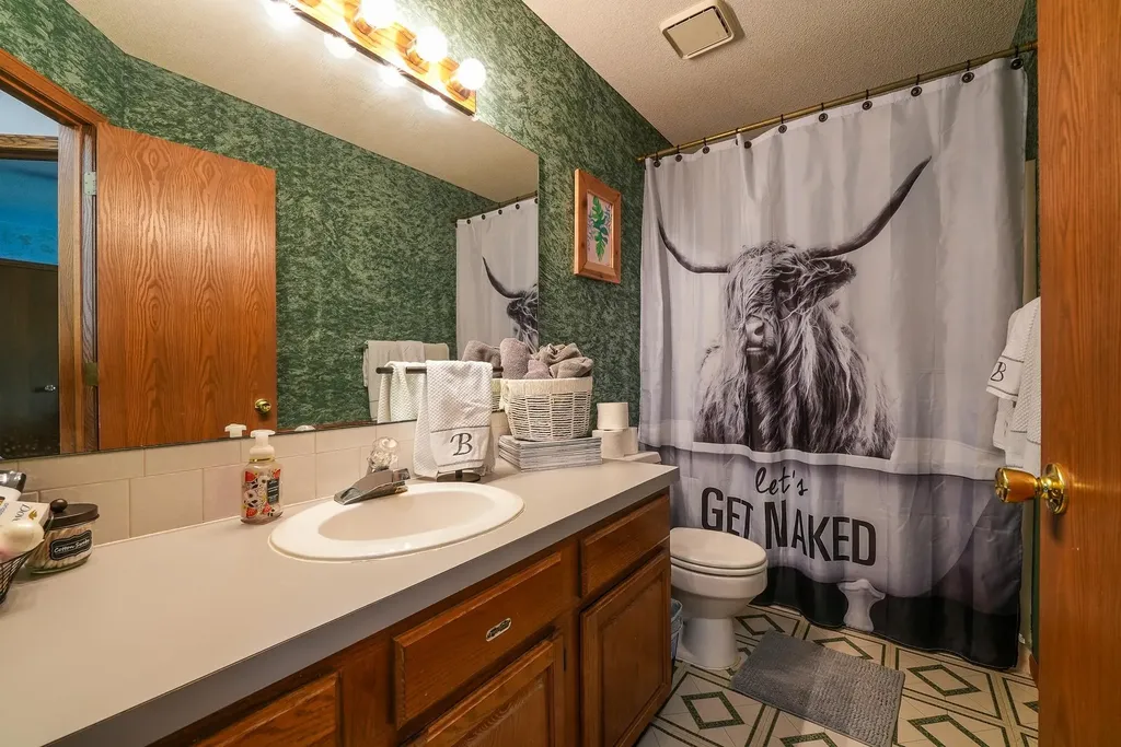 1214 Mccaskey Drive Rose Hill KS 67133