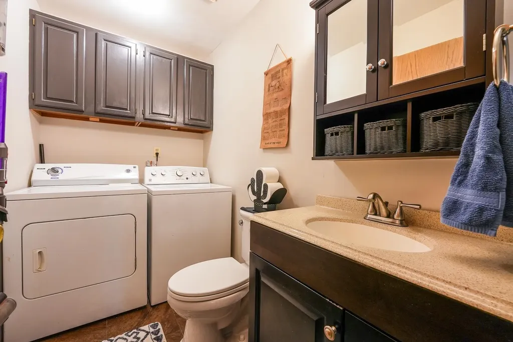 1214 Mccaskey Drive Rose Hill KS 67133