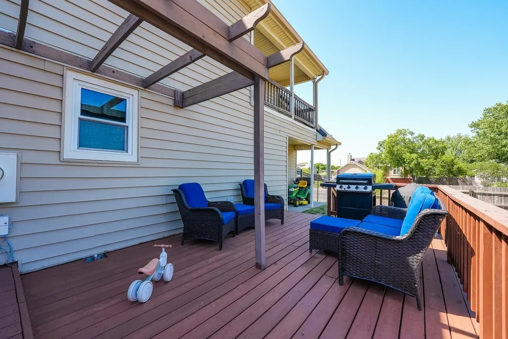 1214 Mccaskey Drive Rose Hill KS 67133