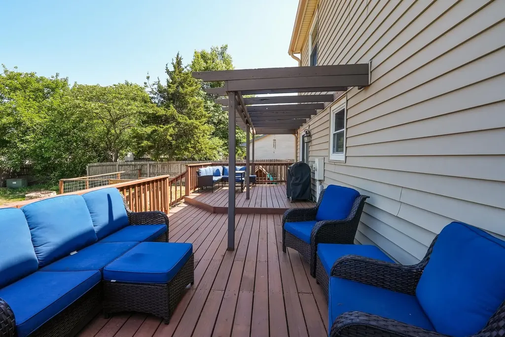 1214 Mccaskey Drive Rose Hill KS 67133
