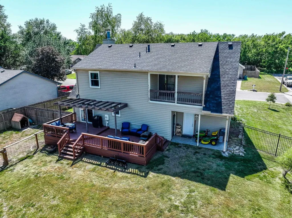 1214 Mccaskey Drive Rose Hill KS 67133
