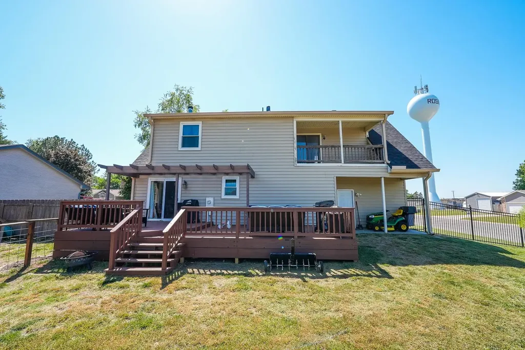 1214 Mccaskey Drive Rose Hill KS 67133