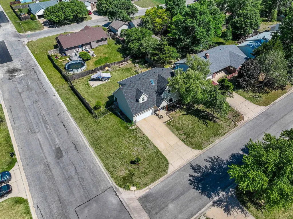 1214 Mccaskey Drive Rose Hill KS 67133