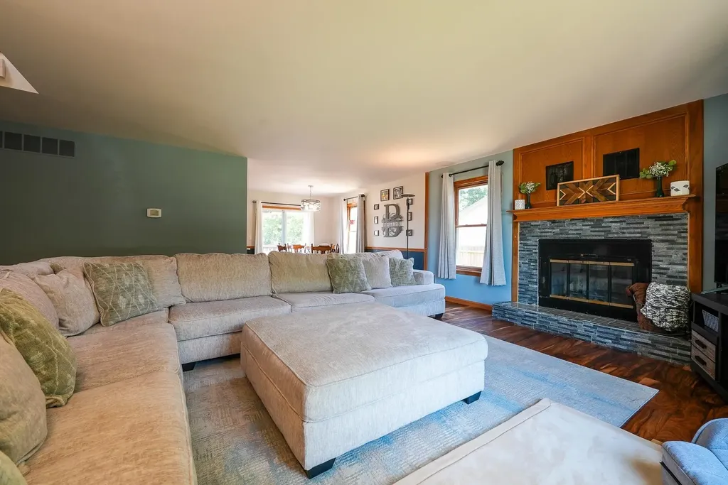 1214 Mccaskey Drive Rose Hill KS 67133