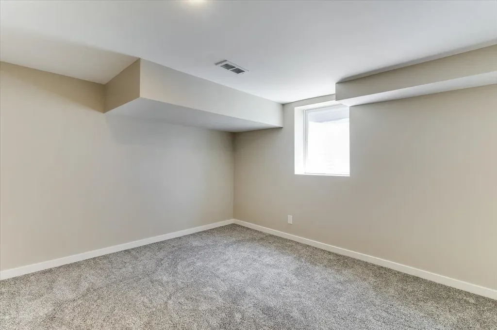 520 Harvey Street Halstead KS 67056