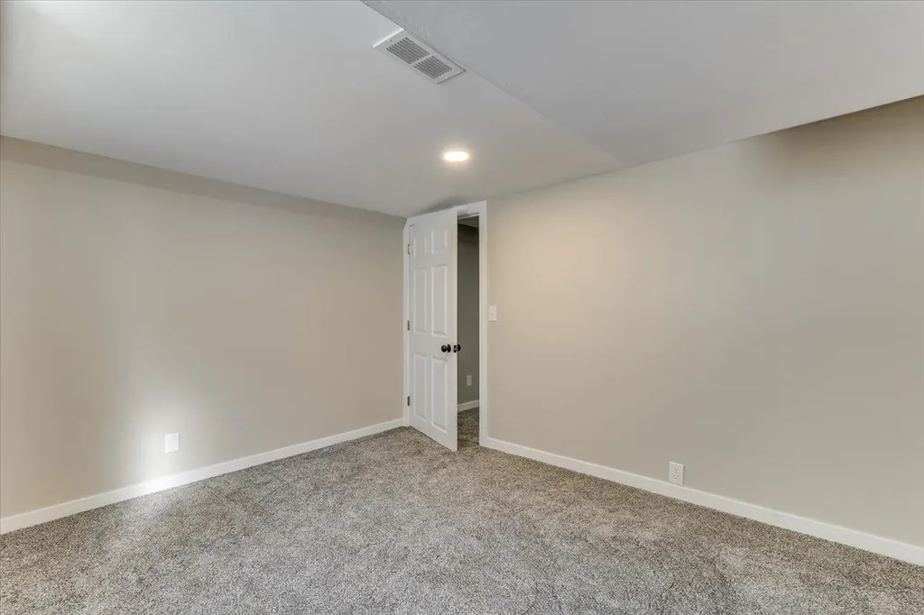 520 Harvey Street Halstead KS 67056