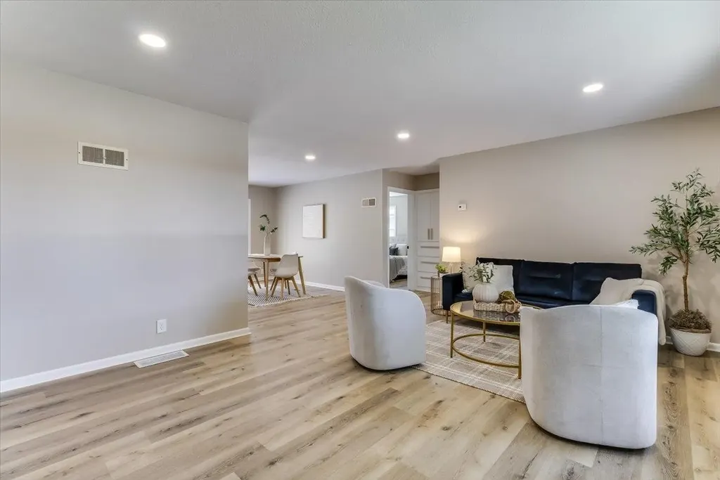 520 Harvey Street Halstead KS 67056