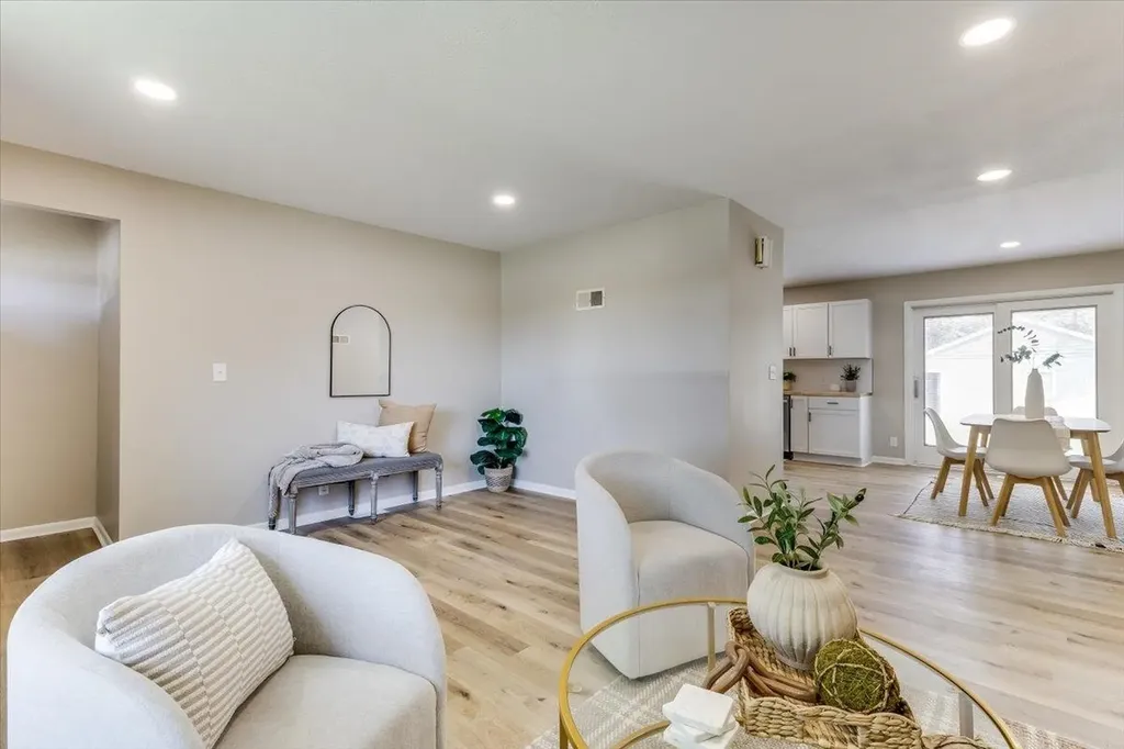 520 Harvey Street Halstead KS 67056