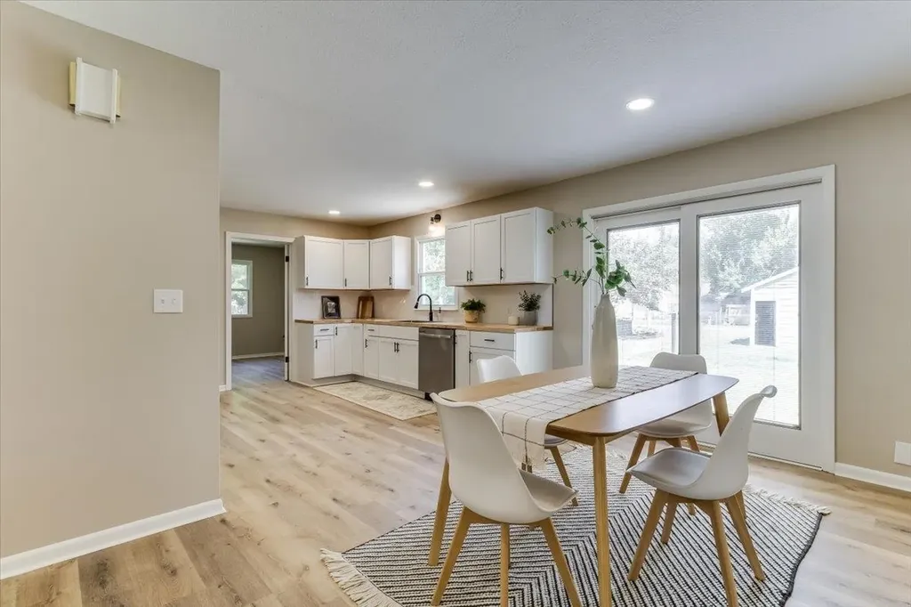 520 Harvey Street Halstead KS 67056