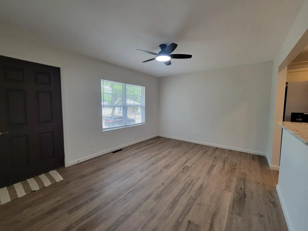 914 N Blaine Wellington KS 67152