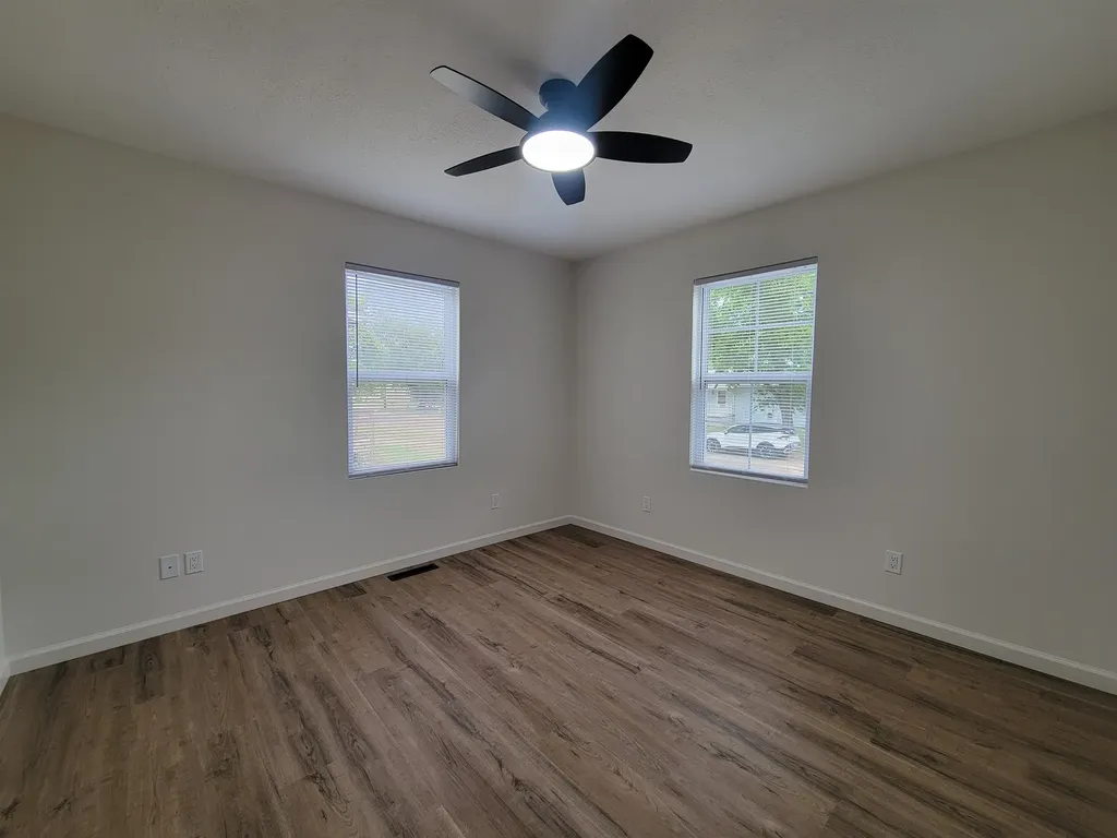 914 N Blaine Wellington KS 67152