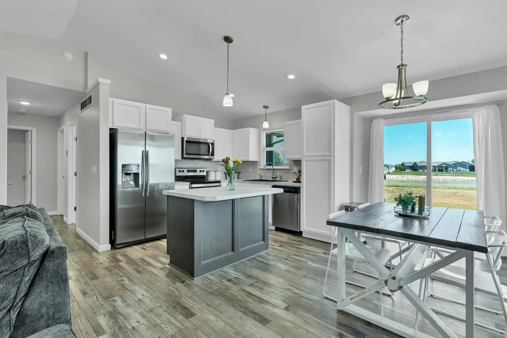 822 S Cattail Circle Haysville KS 67060
