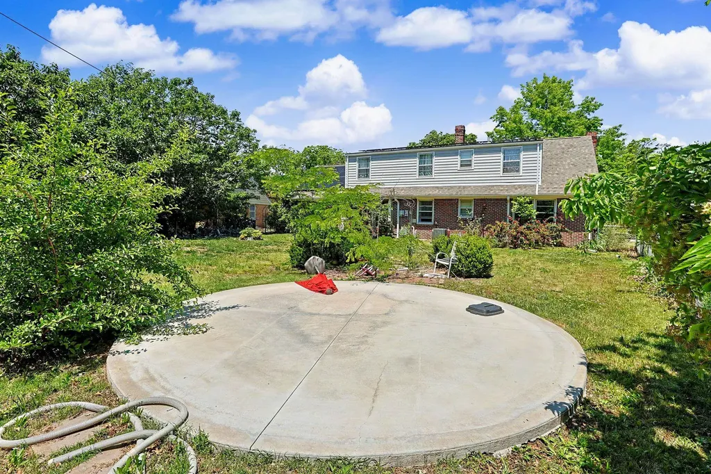 2835 E Aloma Wichita KS 67211
