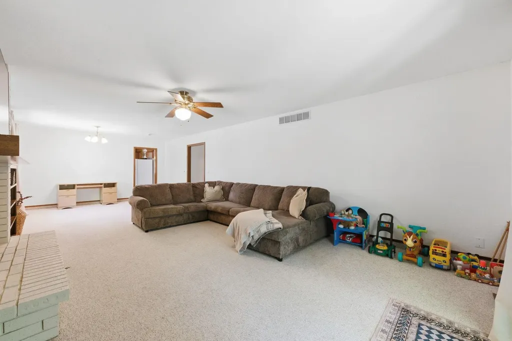 1533 N Harlan Wichita KS 67212