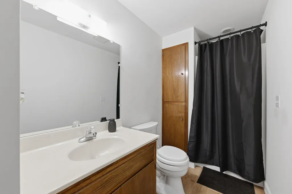 1533 N Harlan Wichita KS 67212