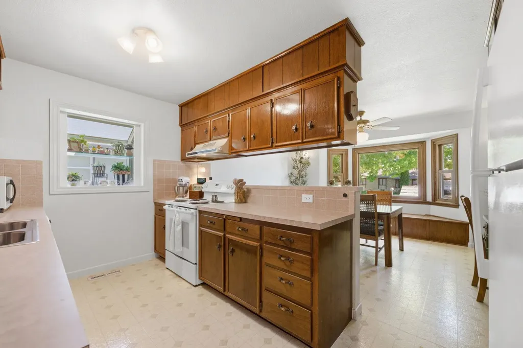 1533 N Harlan Wichita KS 67212