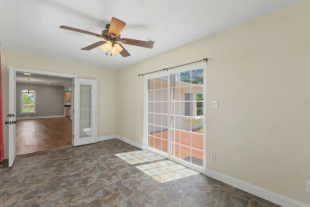 21424 SW County Line Road Rose Hill KS 67133