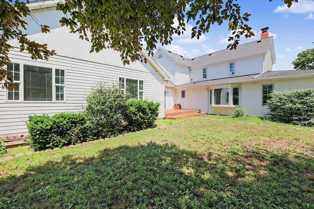 21424 SW County Line Road Rose Hill KS 67133