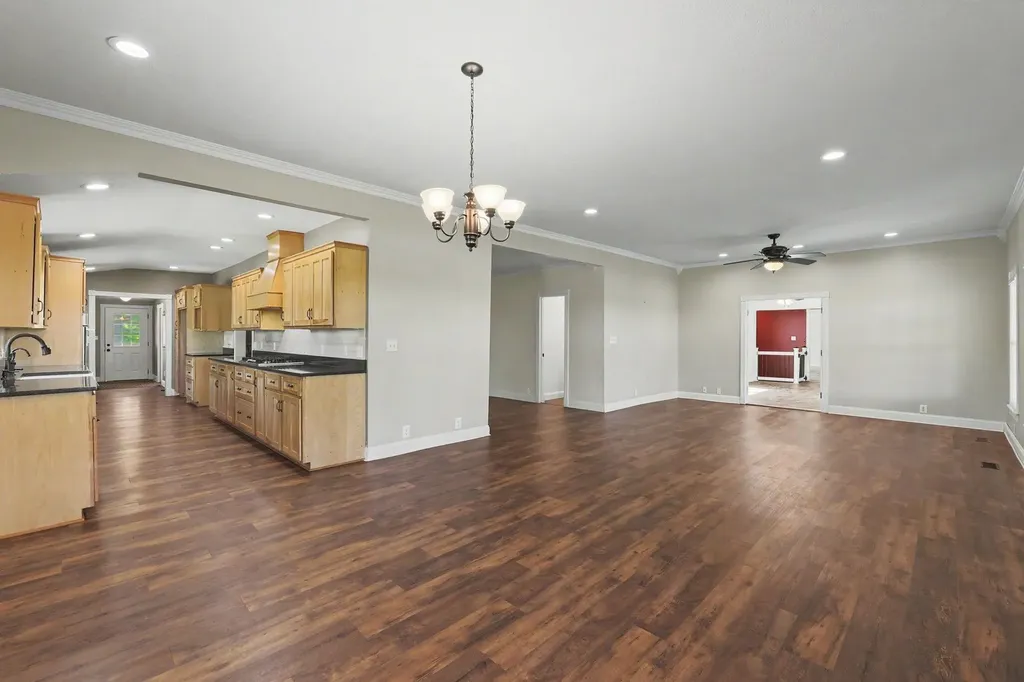 21424 SW County Line Road Rose Hill KS 67133