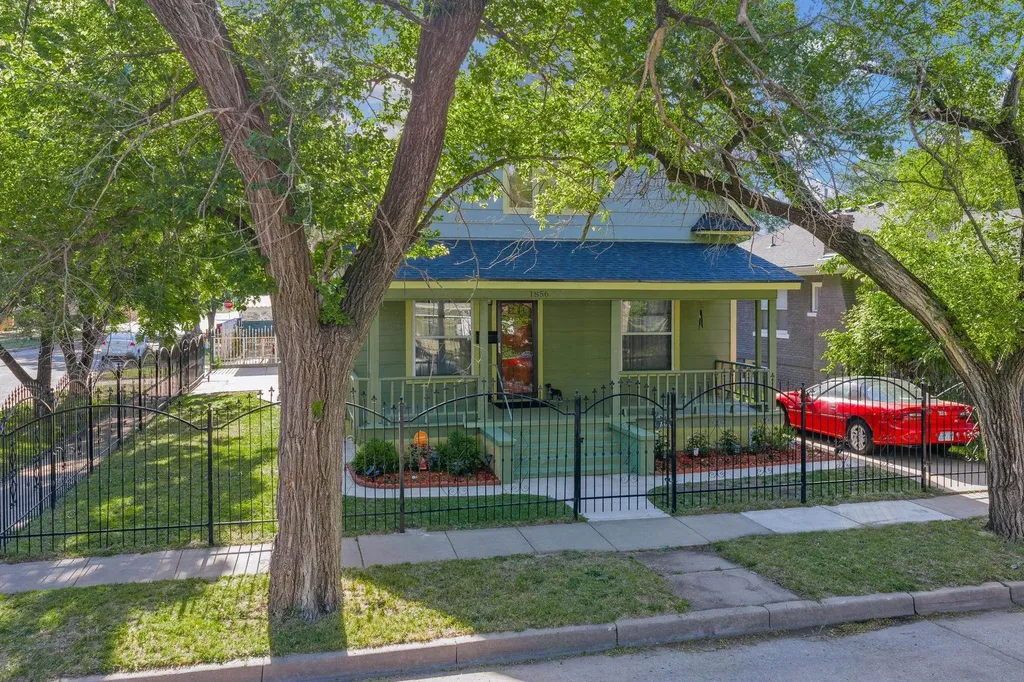 1856 N Park Place Wichita KS 67203